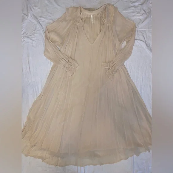 Anthropologie Long Sleeve Sheer Pleated Midi / Maxi Dress - Picture 4 of 8